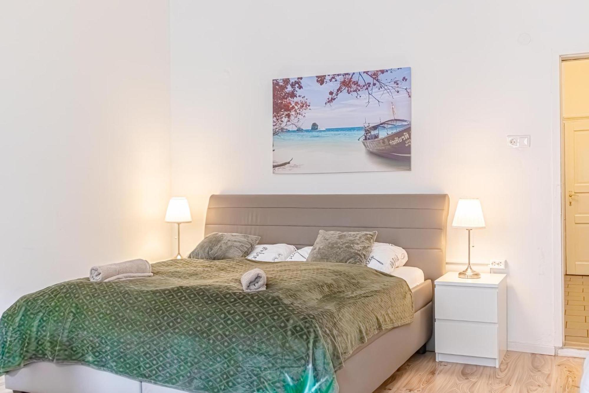 Appartement Budget-friendly 2br Apt With Great Location Wenen